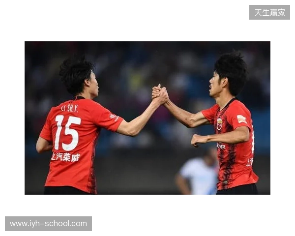 半场-玉昆暂3-0泰山 奥斯卡双响卡约闪击克雷桑中框+失误被断